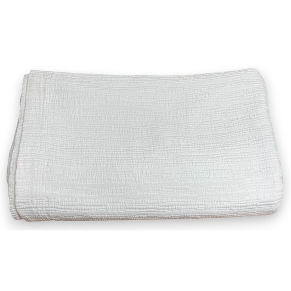 Pine Cone Hill Other - Pine Cone Hill Matelasse King Coverlet Quilt Bedspread White